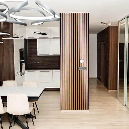 Moderny 3i S Balkonom Apartment *