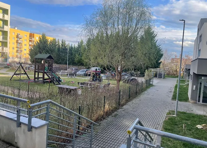 Moderny 3i S Balkonom Appartement Stupava